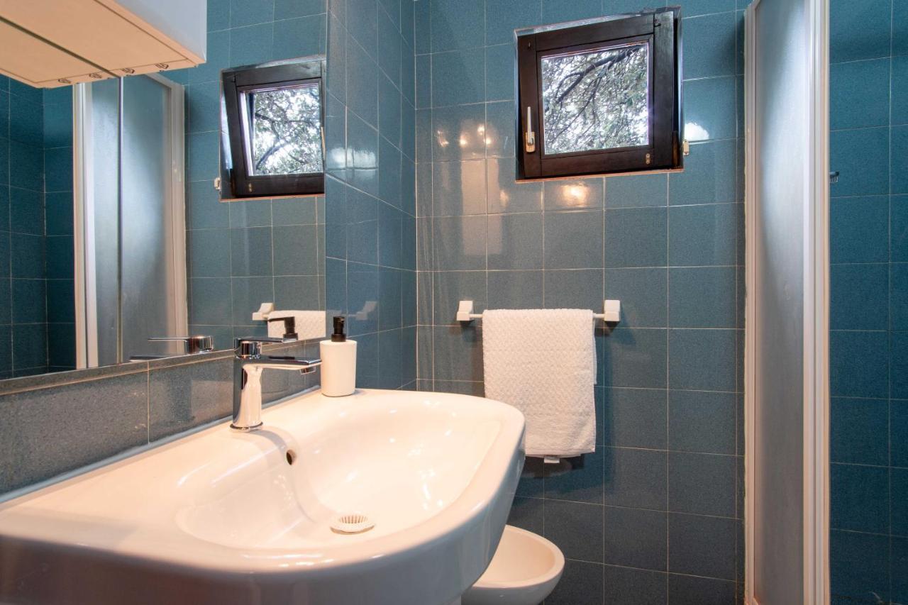 Ostaric Appartement Mandre Buitenkant foto